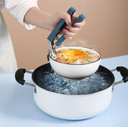 Heat Resistant Silicone Kitchen Gadget Set – Plate Gripper, Bowl Clip, Mini Mitt & Potholder Mat (4-Piece)