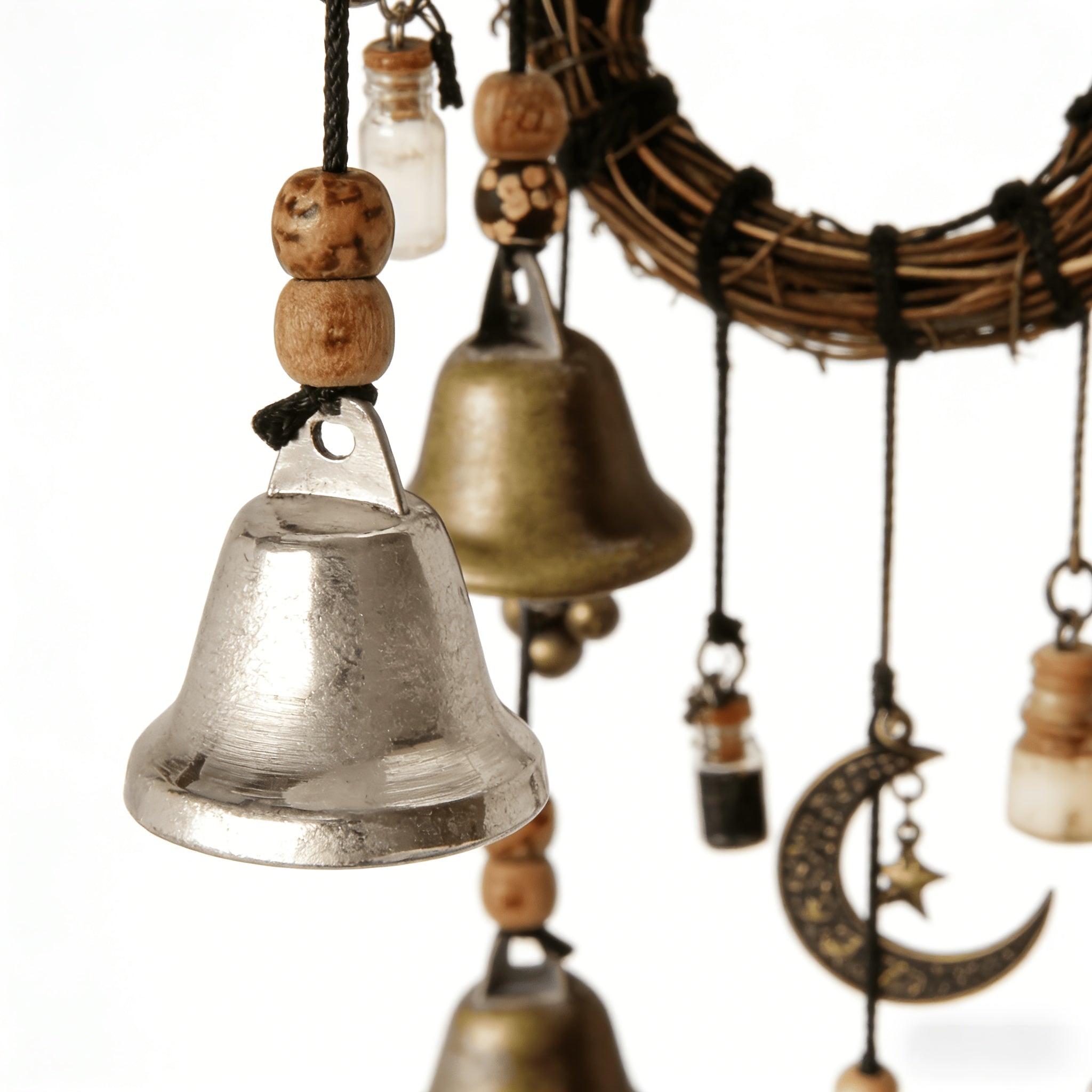 Set of 2 Vintage Style Wind Chime Ornaments for Entryways, Balconies, Hallways, And Courtyards, Ideal for Home Aesthetics, Ambiance Enhancement, Hanging Decor, Guesthouses, Tea Areas, And Outdoor Patio Decoration